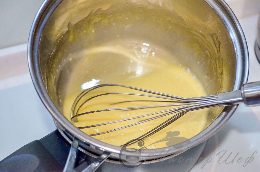 Пирожные с лимонной начинкой - При постоянном помешивании увариваем смесь до кремообразного состояния.