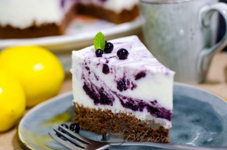 Чернично – йогуртовый торт - рецепт с фото