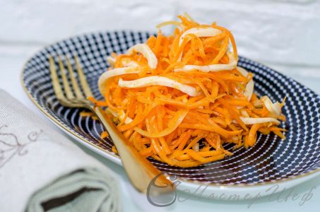 Морковный салат по-корейски с кальмарами - пошаговый рецепт